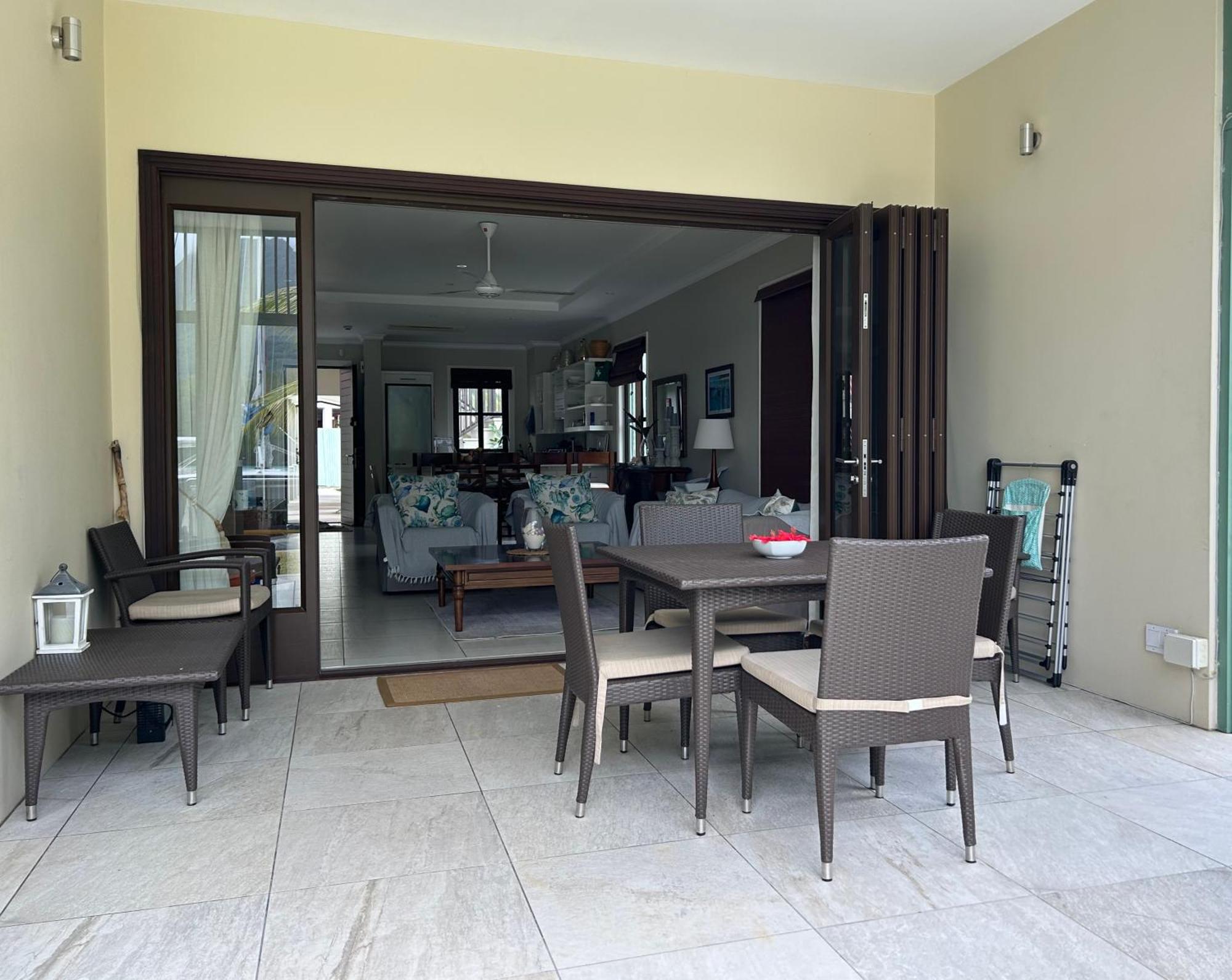 Eden Island Apartment Luaran gambar